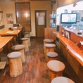 【最大25名様までの貸切対応可能】12名様から最大25名様までの店舗貸切に対応しております。会社の歓送迎会や同窓会など、中規模な団体様での集まりに最適です◎他のお客様を気にせず、仲間内だけで一体感のあるパーティーをお楽しみいただけます。ご希望の際はお気軽にお店までご相談ください♪