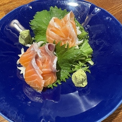 サーモン刺し
