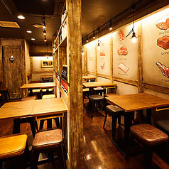 周りを気にせず、プライベート空間で宴会を楽しみましょう!当店は50名様以上から貸切のご予約が可能です◎絶品料理と一緒に豊富な日本酒、飲み放題を心ゆくまで堪能できる、大満足の時間をお約束します。各種イベントや同窓会にも大人気!日程の空き状況やご予算など、ぜひお気軽にお電話でご相談ください♪