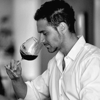 オーナー厳選のワイン＆ジン