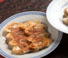 【くぅくぅ特製紀州うめぇ餃子】