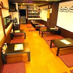 毎日でも通いたくなってしまうアットホームな和風居酒屋。広々とした落着き空間は最大40名迄の宴会OK