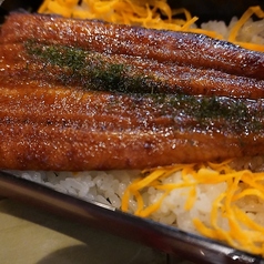 天然国産鰻重　半尾