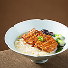 豚カツ入り鶏白湯ラーメン