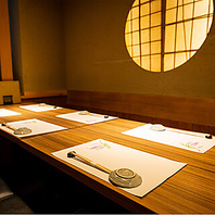 接待や宴会など、様々な場面に対応する完全個室。