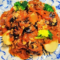 鶏もも肉のカタルーニャ風煮込み