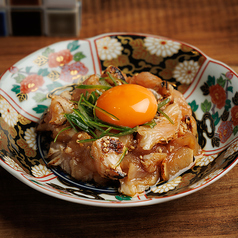 鶏炙りユッケ ※