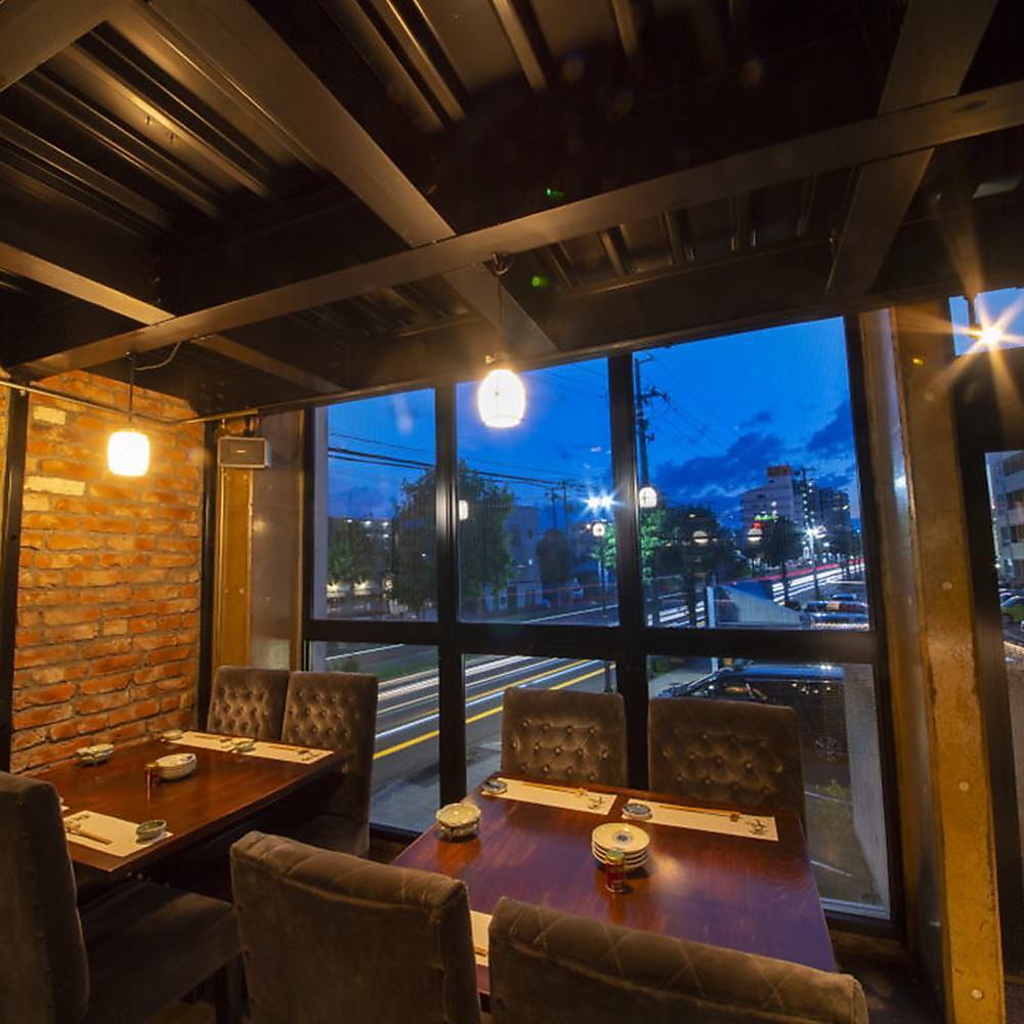 和と洋の融合それが「松」です。日常とは違った空間をお楽しみください。