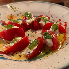 フルーツとトマトのカプレーゼ風サラダ