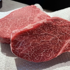 新鮮な食材、厳選したお肉を使用した料理の数々に舌鼓♪