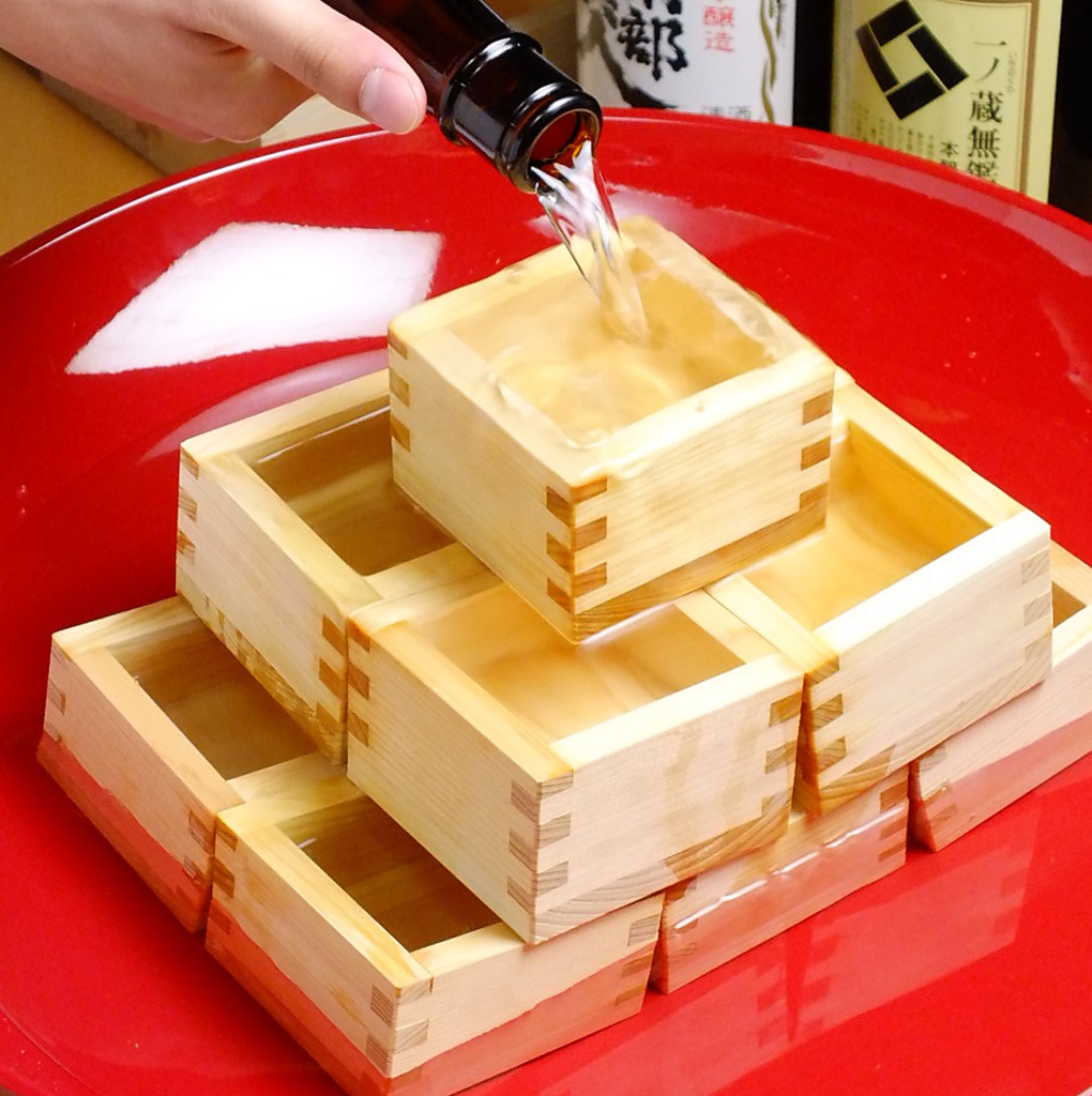 2H飲放付きコースは5400円、5900円、6400円の3種類をご用意。お祝いなどのサプライズも◎