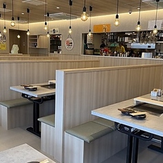 もんじゃ酒場 やいてこちゃん 黒川城北店の雰囲気1