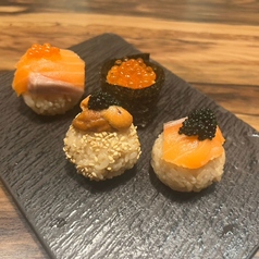 海鮮手まり寿司(4貫)