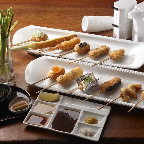 創作串揚げがウマい店。隠れ家的オトナ空間の「串の坊」へ…