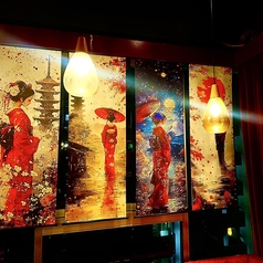 テーブル席も多数用意。少人数グループでのご利用も可能です。