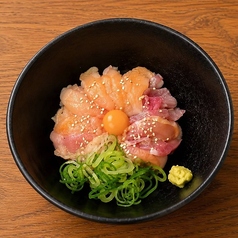 さつま極鶏大摩桜のタタキ丼