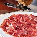 料理メニュー写真&nbsp;店で切り出し スペイン産ハモン・イベリコ