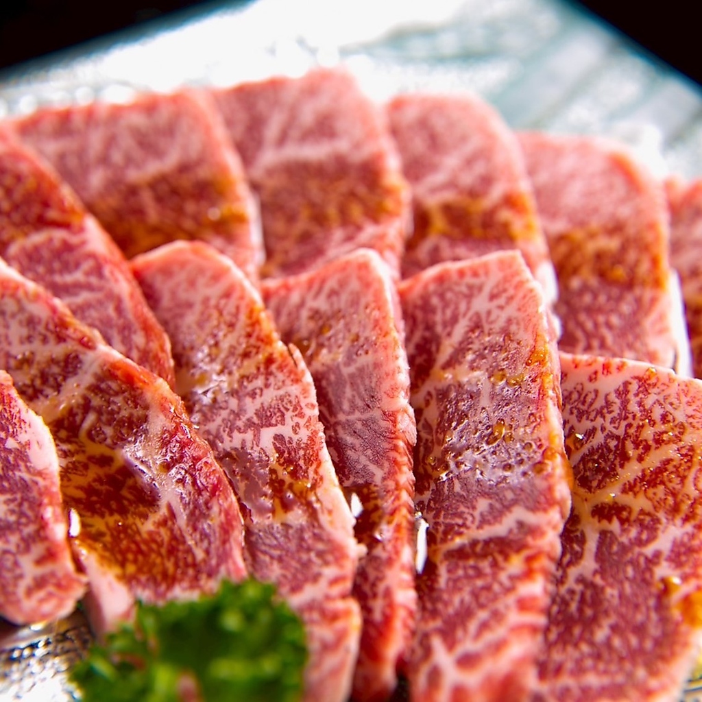 おおいた和牛は、高品質で、柔らかく、口の中でとろけるような肉質が特徴、特別な食体験を提供する！