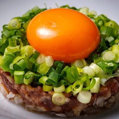 葱まみれ馬肉ユッケ