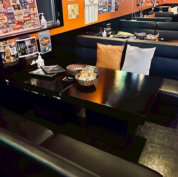 CASUAL BAR BUZZの雰囲気1