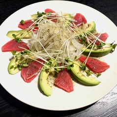 マグロのカルパッチョサラダ