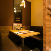 【多彩な個室・空間を完備】清潔感溢れるスタイリッシュな店内でママ会・ランチ会・地域の親睦会などにも使い勝手の良い2名様～最大40名様迄ご利用いただける完全個室をご用意しております！