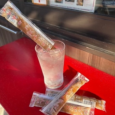 駄菓子屋のあんず棒サワー
