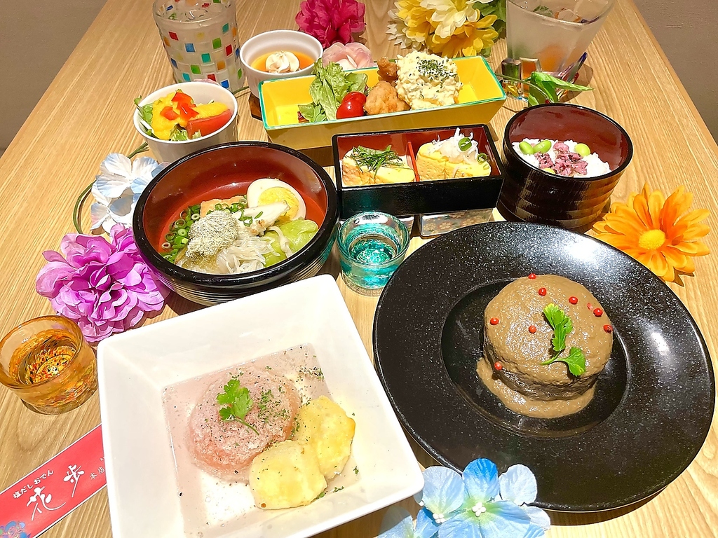 おでんを使った創作料理充実♪トマトとクリームチーズの揚げ出しや洋風ソースを使用したおでんも☆