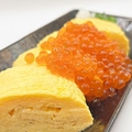 料理メニュー写真&nbsp;こぼれいくらのだし巻き卵