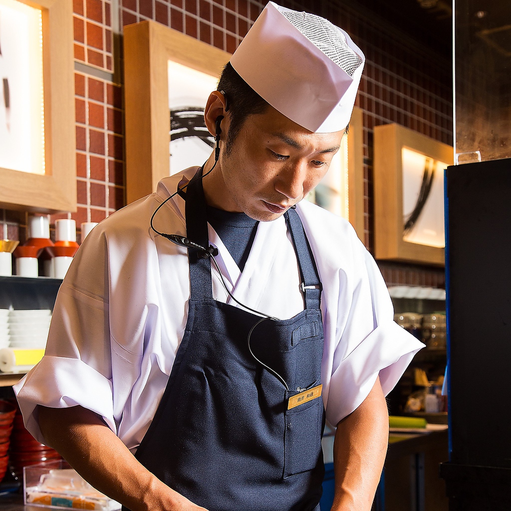 新鮮な対馬の鮮魚を職人がさばいて提供いたします。高級魚のどぐろもご用意