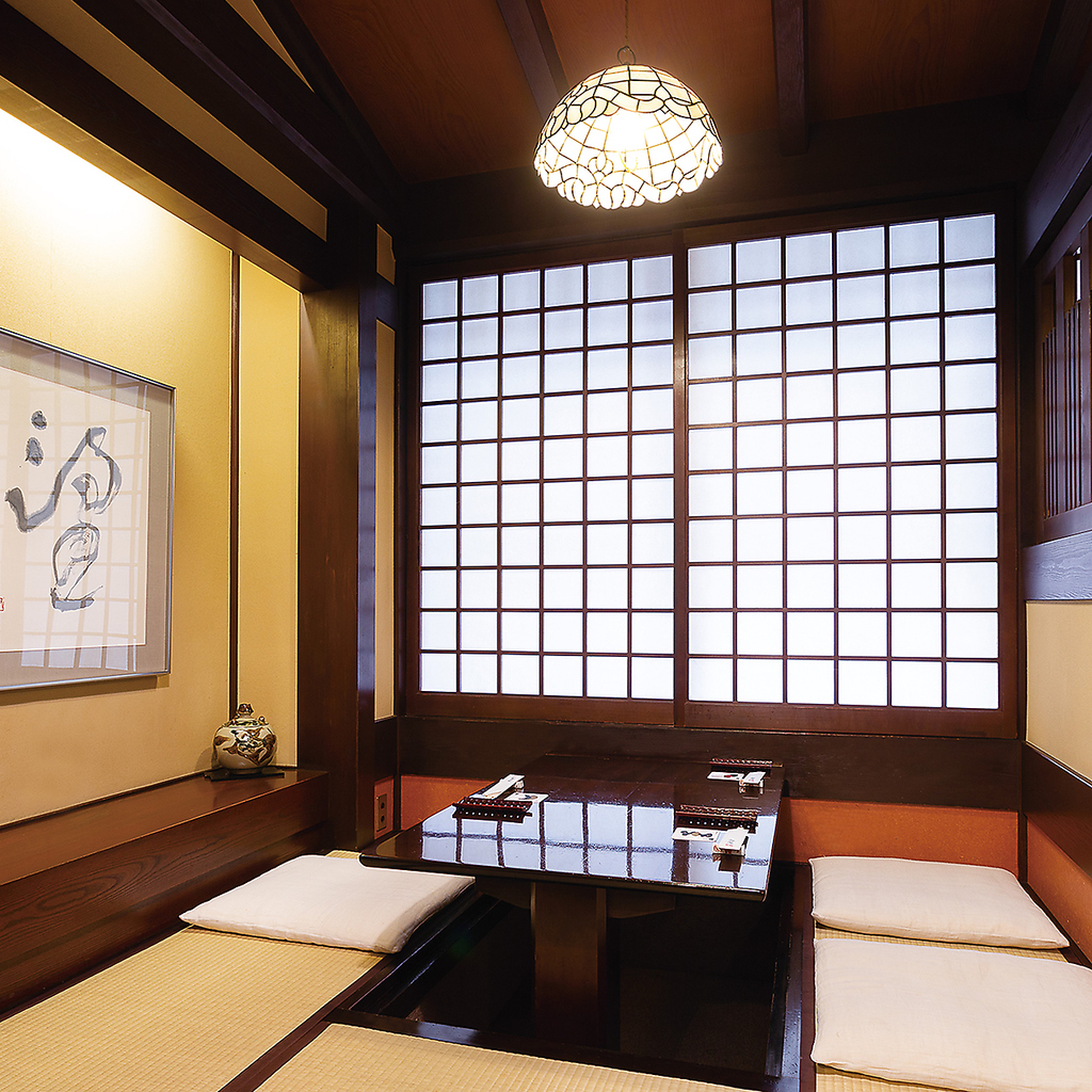 掘炬燵の個室2人～4人（6部屋）接待からご家族まで、幅広く人気のお部屋。