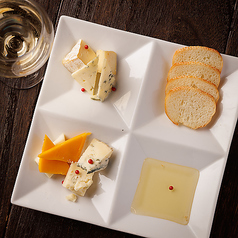 本日のチーズ盛り合わせ