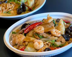 五目あんかけ焼きそば（八珍炒麺）Stir-fried Noodles with Starchy Sauce