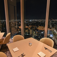 地上19階からの絶景！夜景を望む特等席