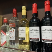 当店では、現金のほかに各種クレジットカードや一部の電子マネー、QRコード決済もご利用いただけます。このため、国内のお客様はもちろん、海外からのお客様にも安心してお食事をお楽しみいただけます。クレジットカードのご利用で、お支払いがスムーズに行えるため、食事の後に現金を用意する手間を省くことができます。