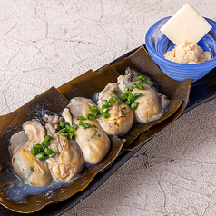 牡蠣の昆布焼き　- 山わさびバター仕立て -