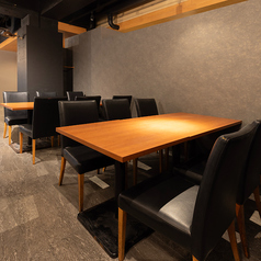 博多駅筑紫口より約5分。 最大16名様の宴会に対応★