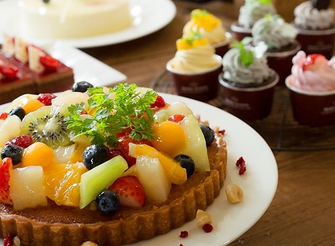 I[fC_CjO THE TABLE zeOqYÉ