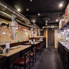 炭火焼肉昭和ホルモン 十三店の雰囲気2