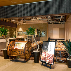 SHUTTERS BLUE FRONT SHIBAURA シャッターズ ブルーフロント シバウラの特集写真