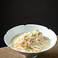 海老と豚肉のワンタン入り鶏白湯ラーメン