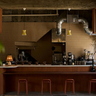 広々としたカウンター