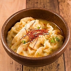 うま辛炊き餃子鍋2人前