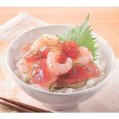 彩り海鮮丼