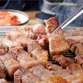 韓国のお肉グルメの代表格！「サムギョプサル」が90分食べ放題コースで楽しめる♪