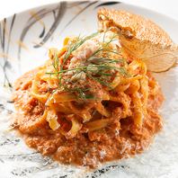 北海道の市場から空輸で直送した新鮮な素材をふんだんに