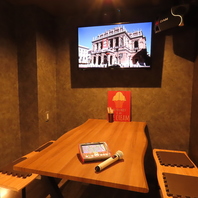 二次会にも最適！本格料理とカラオケを愉しむ寛ぎの空間