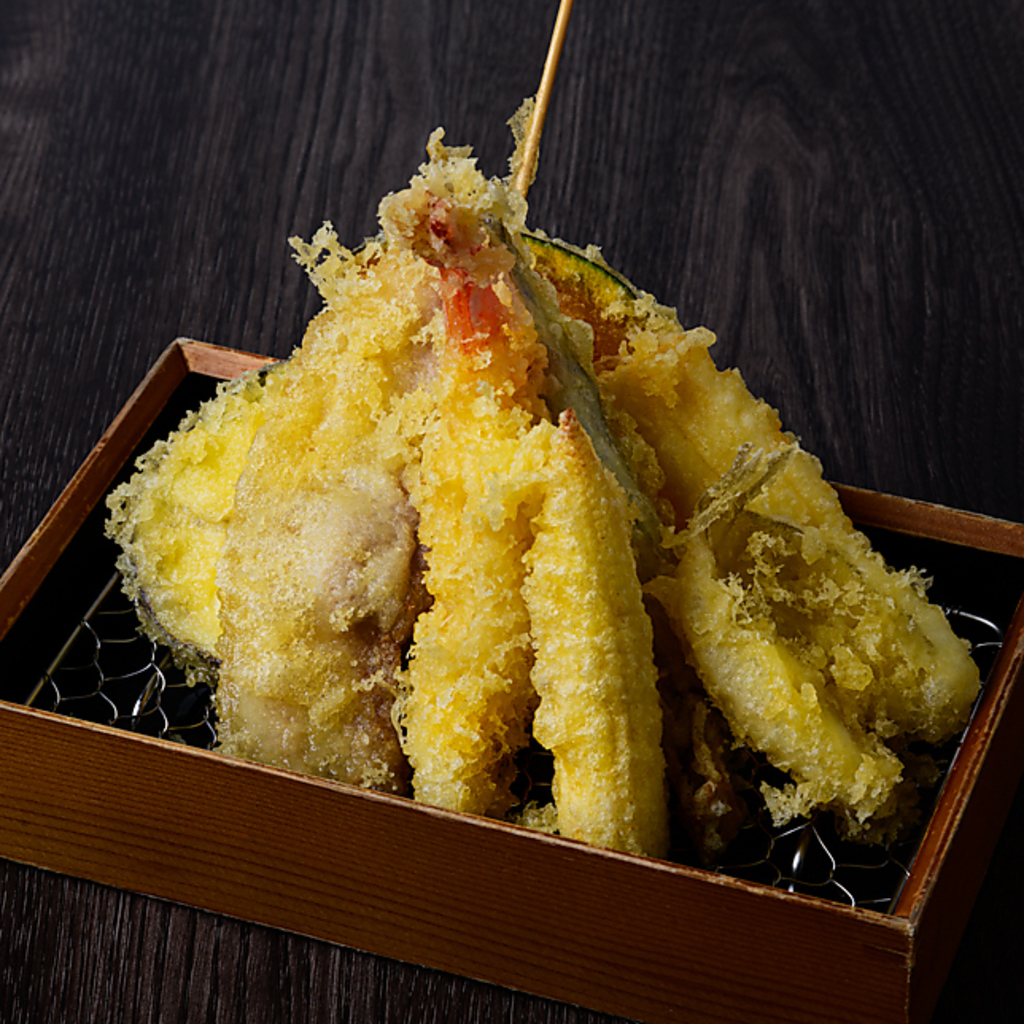 飲み放題888円 天ぷらとレモンサワーぱちぱち屋/888 錦通店 (愛知県