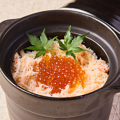 蟹身といくらの土鍋ご飯
