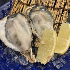 生牡蠣1個